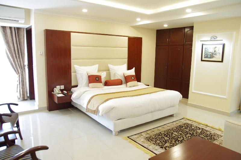 Faletti's Express Hotel image