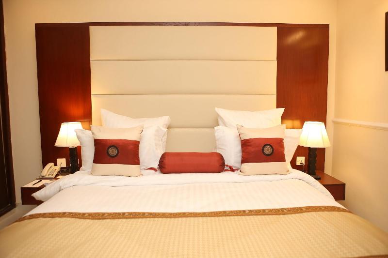 Faletti's Express Hotel image