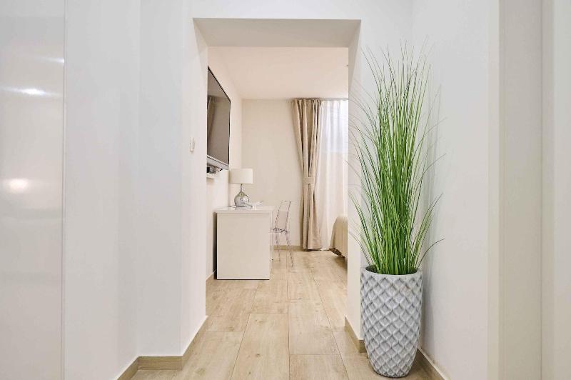 Best Location Rooms image