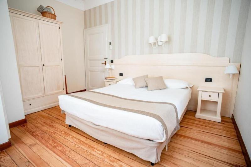 Hotel Villa Aurora image