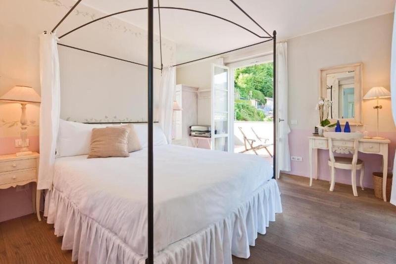 Hotel Villa Aurora image