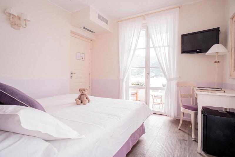 Hotel Villa Aurora image