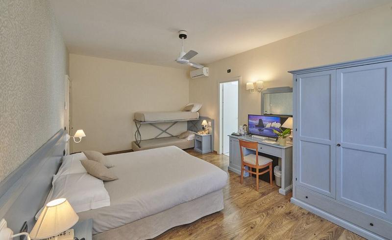 Hotel Villa Aurora image