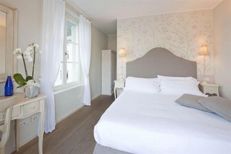 Hotel Villa Aurora image