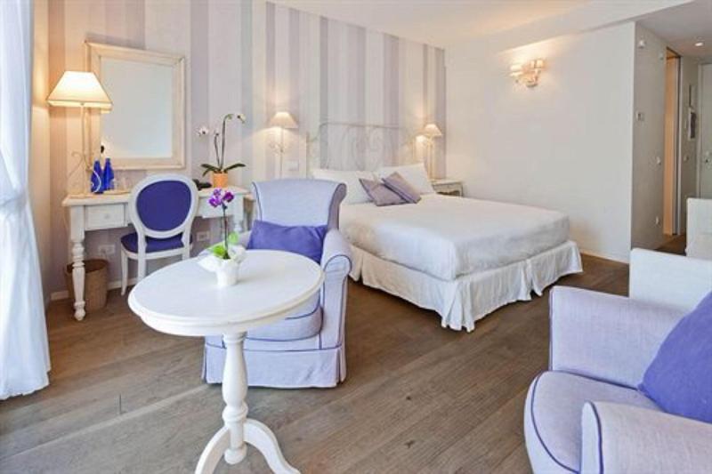 Hotel Villa Aurora image