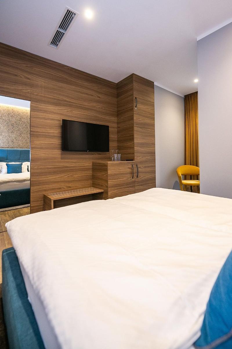 Teatro Suite & Rooms image