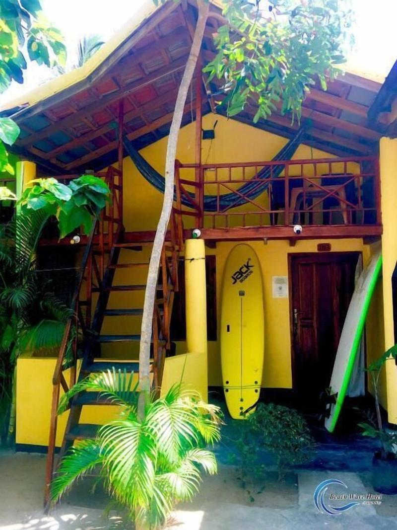 Beach Wave Hotel image
