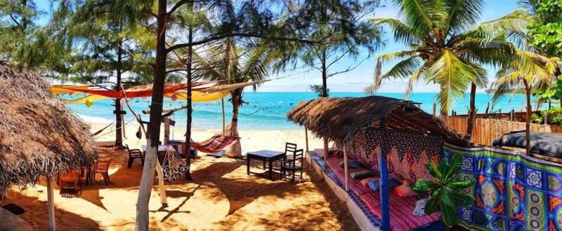 Beach Wave Hotel image