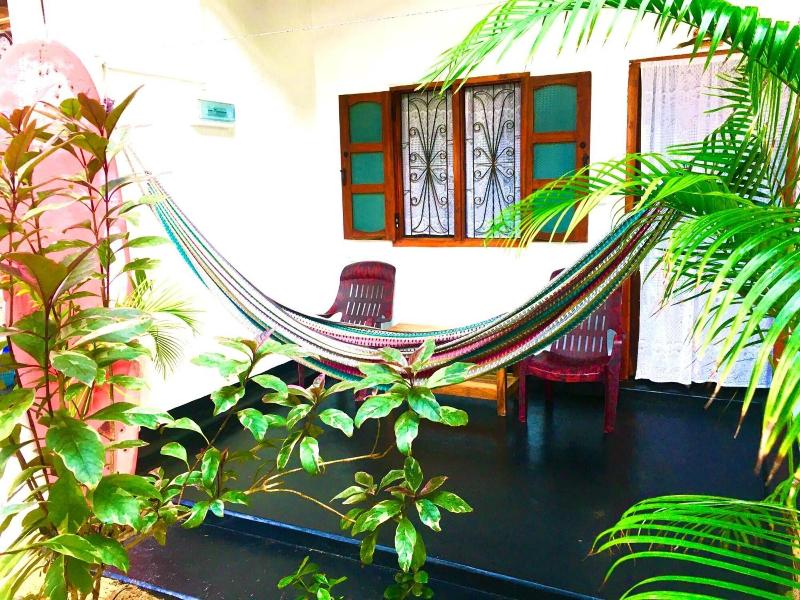 Beach Wave Hotel image