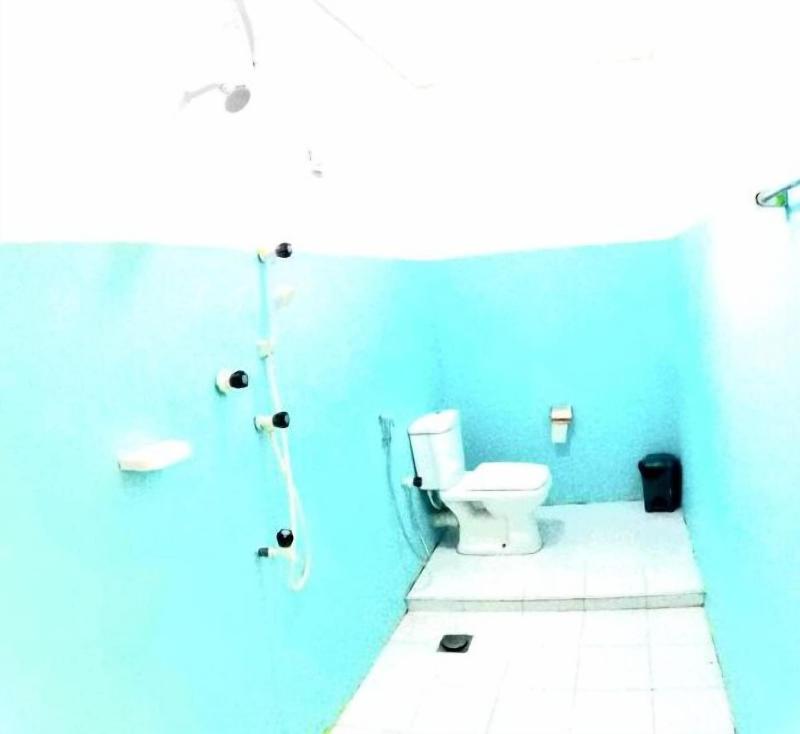 Beach Wave Hotel image