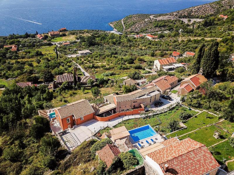 NINON - Design B&B - Adults Only image