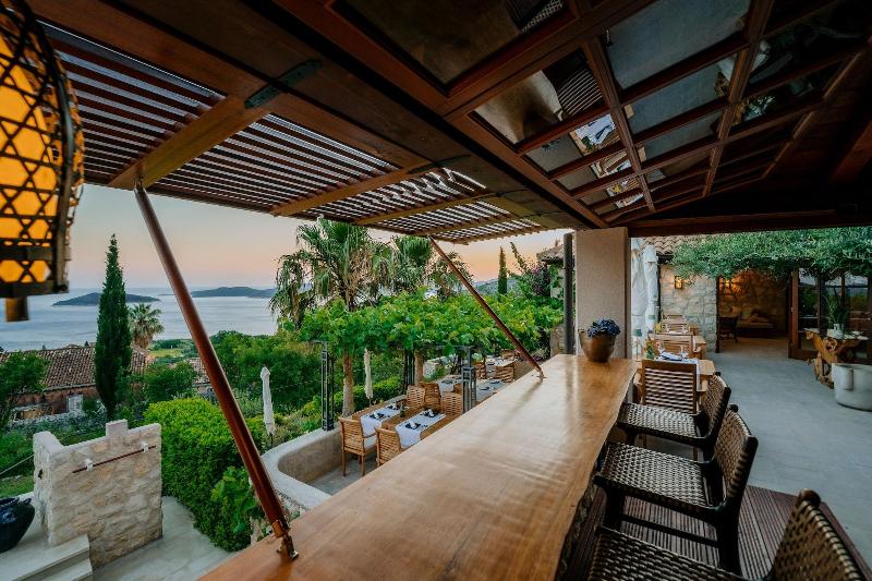 NINON - Design B&B - Adults Only image