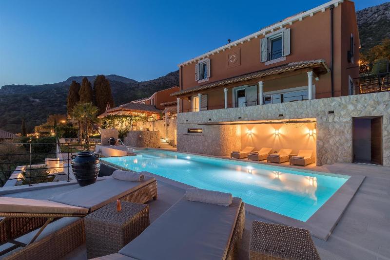 NINON - Design B&B - Adults Only image
