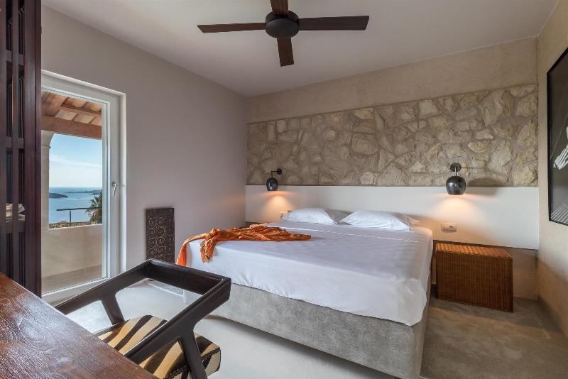 NINON - Design B&B - Adults Only image