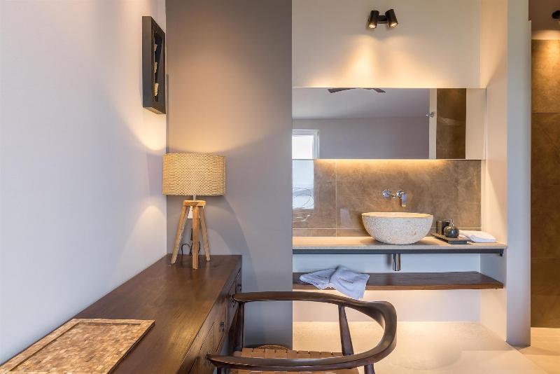 NINON - Design B&B - Adults Only image