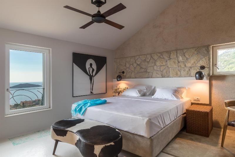 NINON - Design B&B - Adults Only image