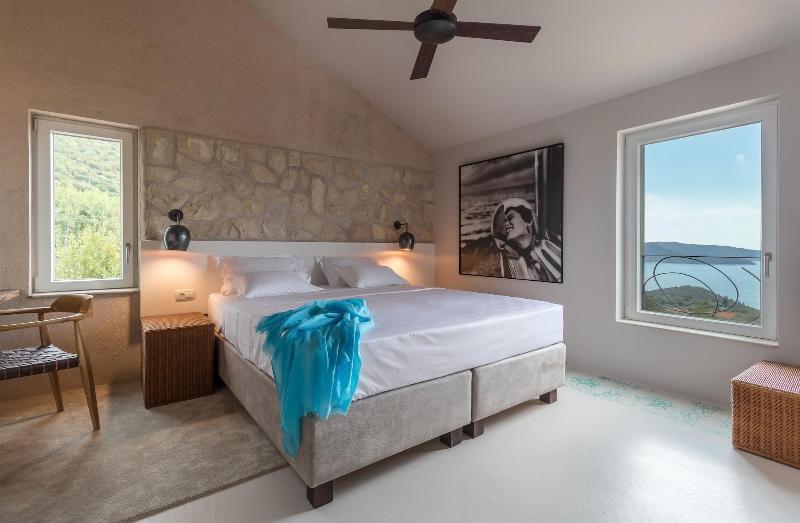 NINON - Design B&B - Adults Only image