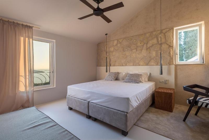 NINON - Design B&B - Adults Only image