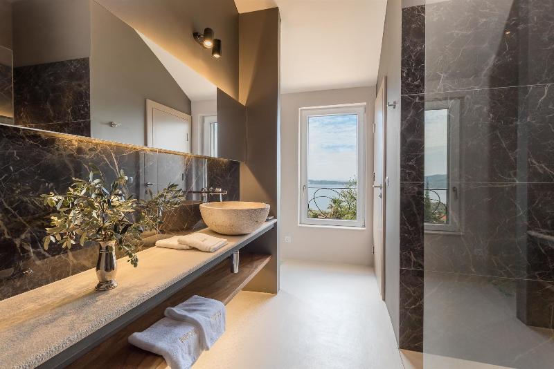 NINON - Design B&B - Adults Only image