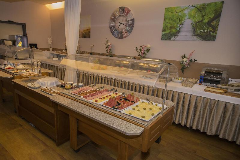 Hotel Safir Casino image