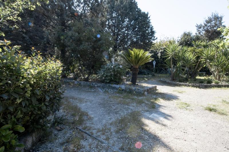 Le Tre Sorelle image
