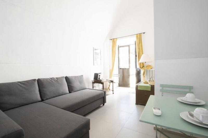 Le Tre Sorelle image