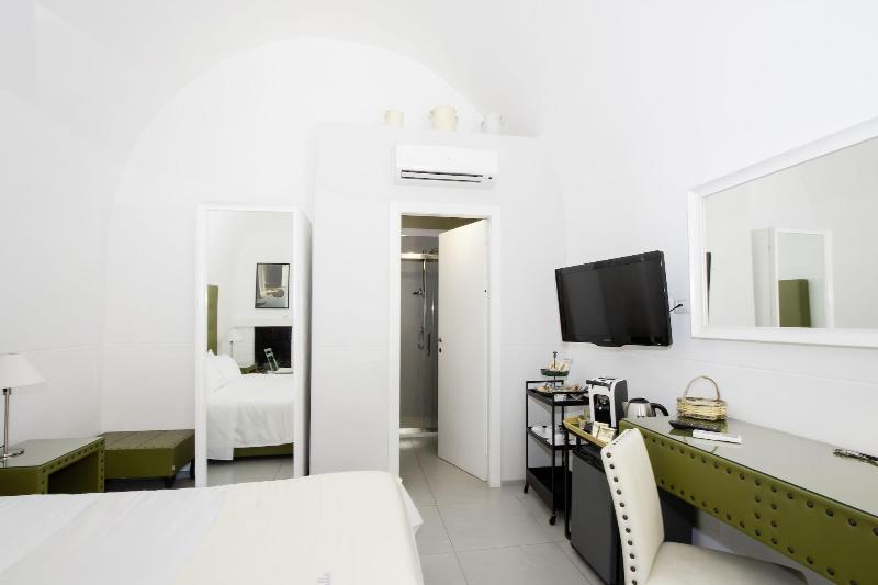 Le Tre Sorelle image