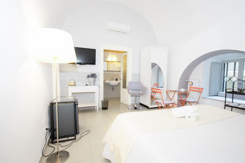 Le Tre Sorelle image