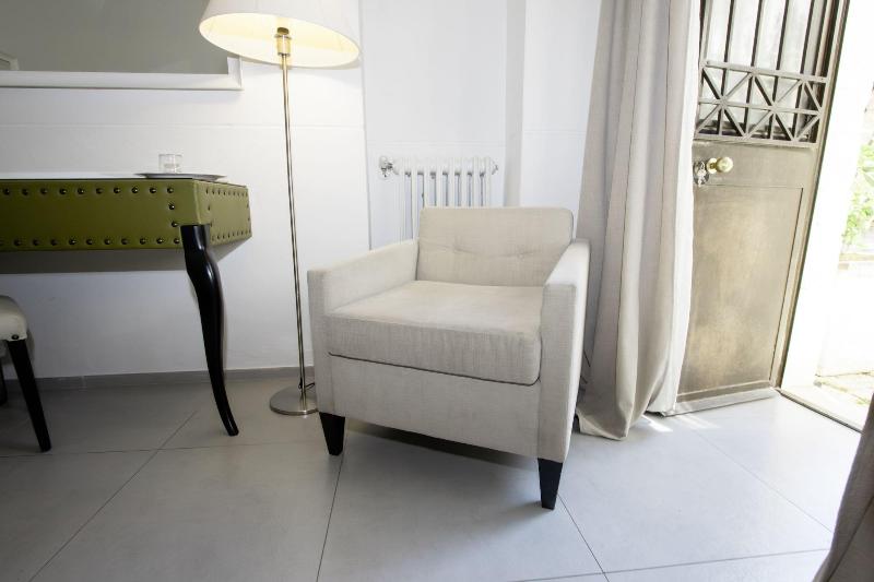 Le Tre Sorelle image