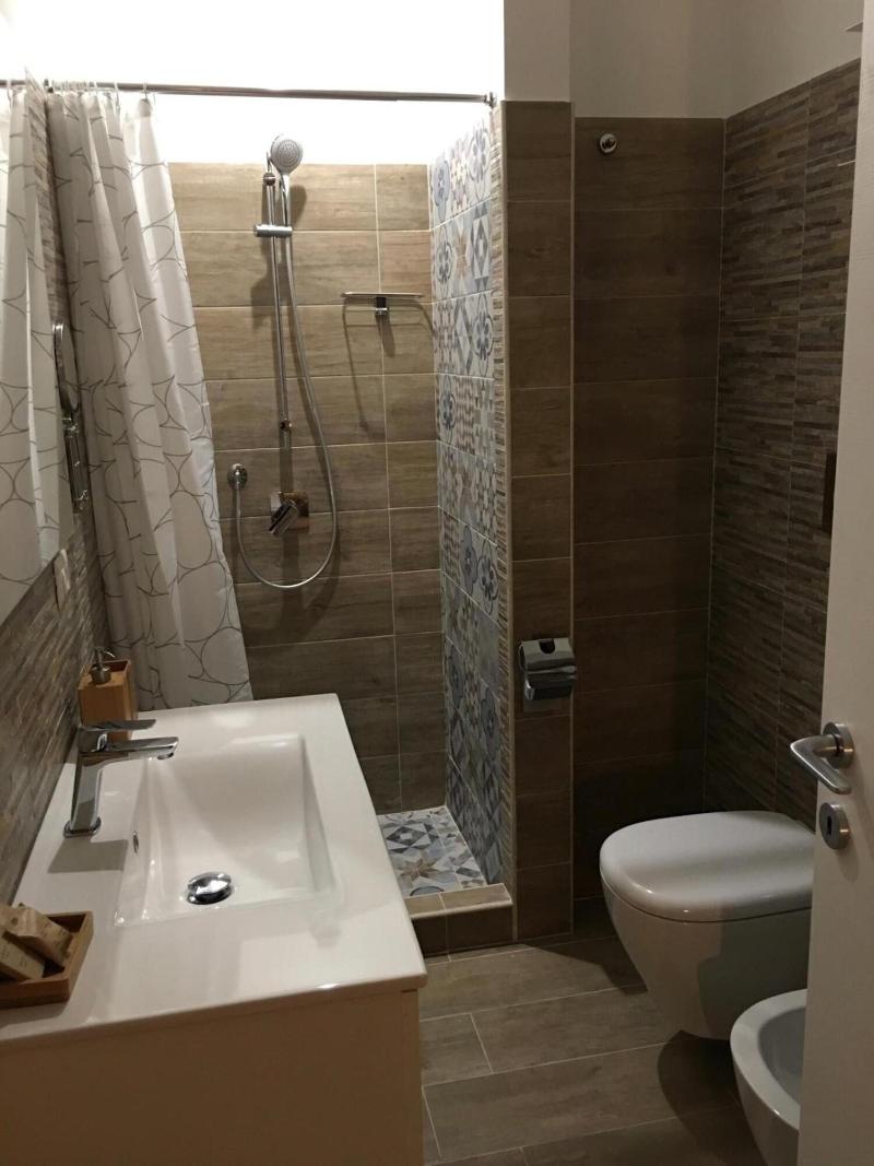 Verrazzano 37 Guest House image