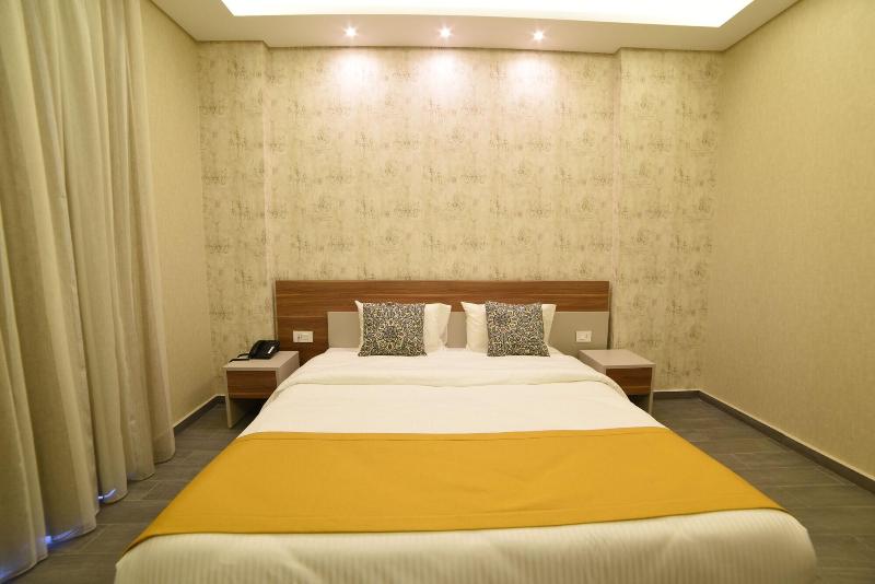 Via Verde Hotel image