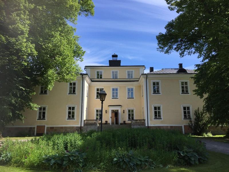 Haga Slott — general view