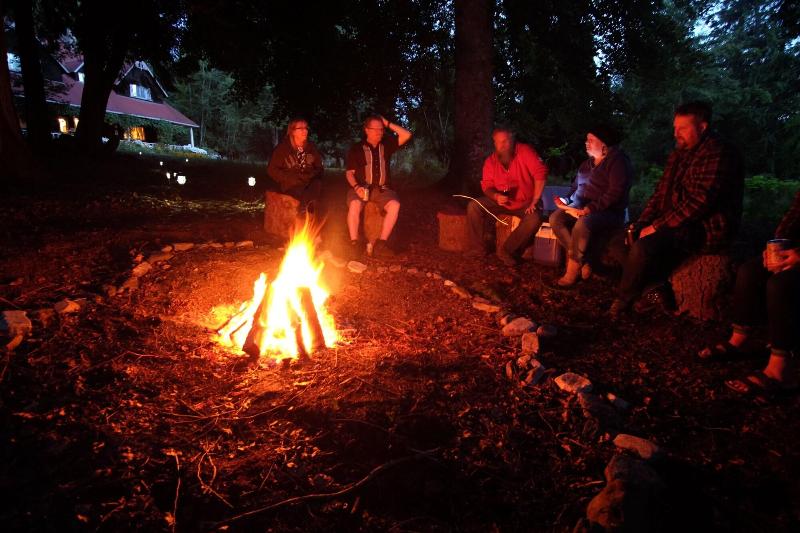 Wedgwood Manor And Glamping Retreat image