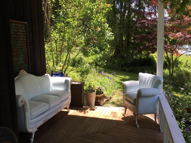 Wedgwood Manor And Glamping Retreat image