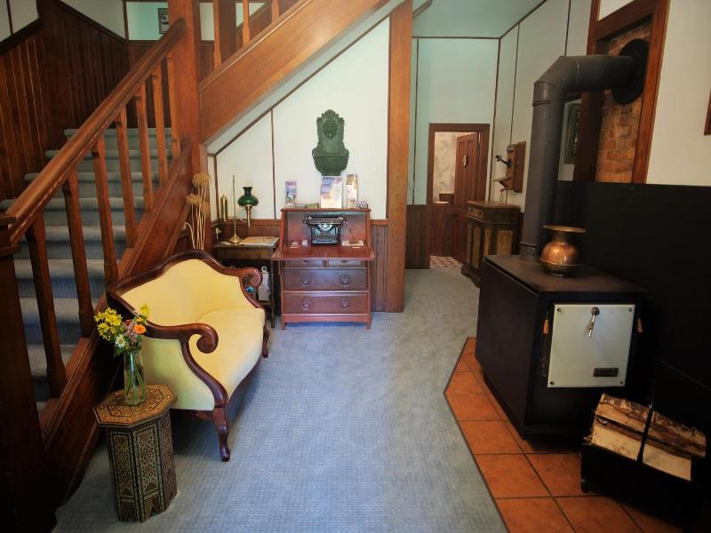 Wedgwood Manor And Glamping Retreat image