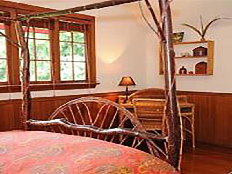 Wedgwood Manor And Glamping Retreat image