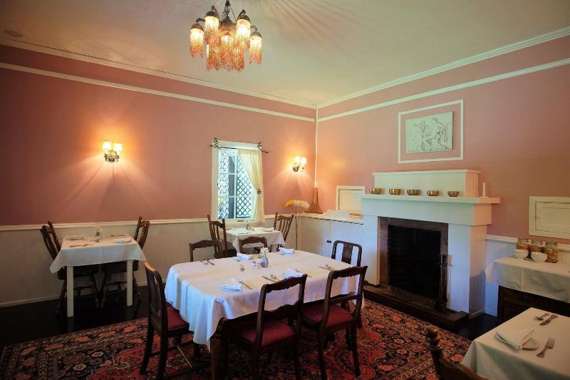 Wedgwood Manor And Glamping Retreat image