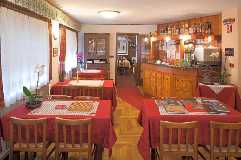 Albergo Castello Da Bonino image