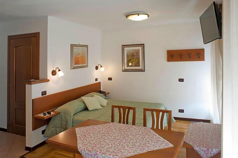 Albergo Castello Da Bonino image