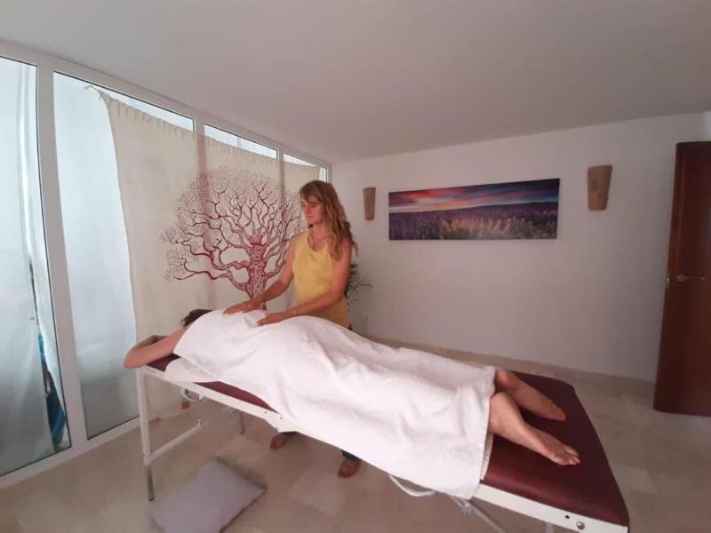 La Fuente Retreat - B&B image