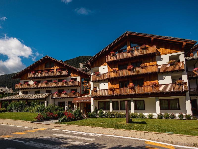 Montana Lodge & Spa image