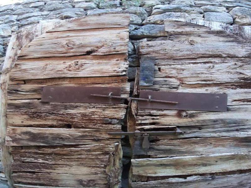 Guesthouse Runcini Dormire In Un Borgo Medievale image