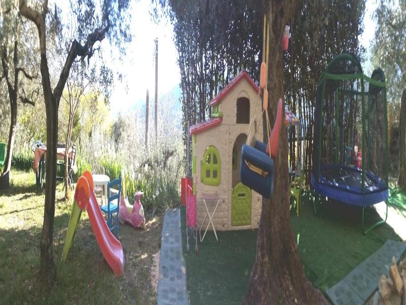 Guesthouse Runcini Dormire In Un Borgo Medievale image