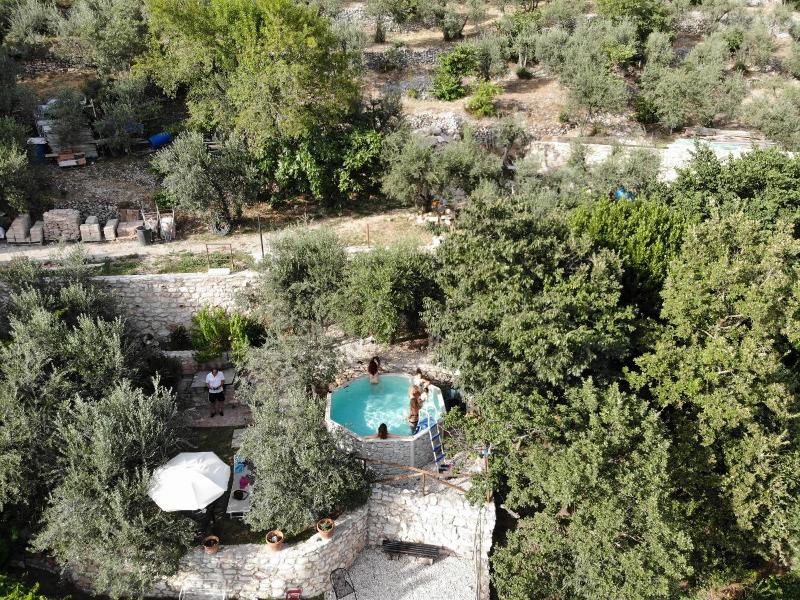 Guesthouse Runcini Dormire In Un Borgo Medievale image