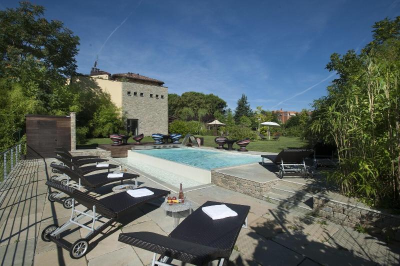 Hotel Langhe image
