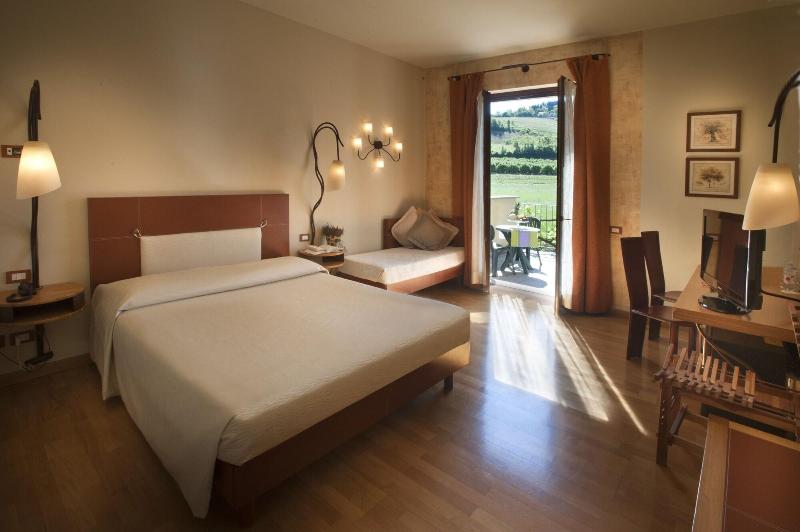 Hotel Langhe image