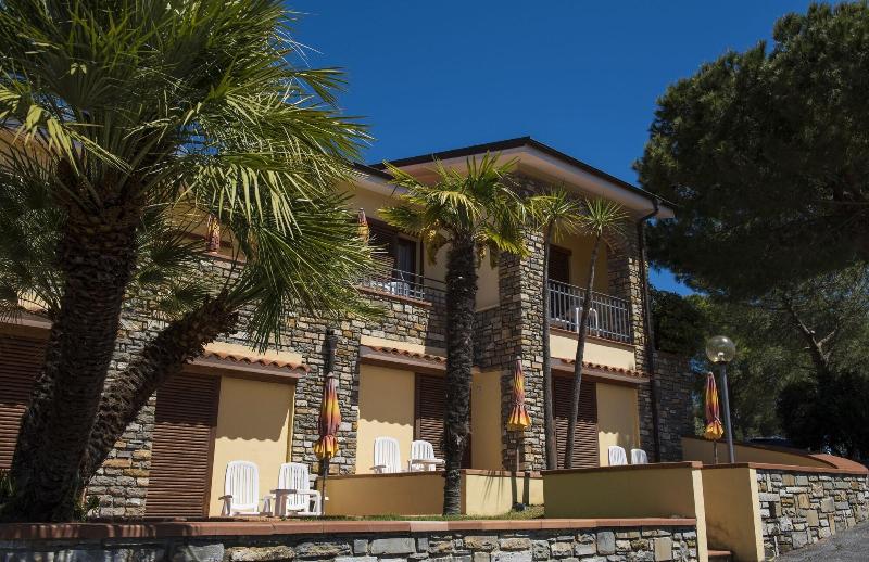 Hotel Liliana Diano Marina image