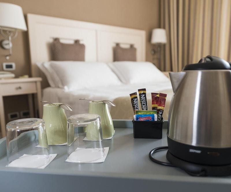 Hotel Liliana Diano Marina image