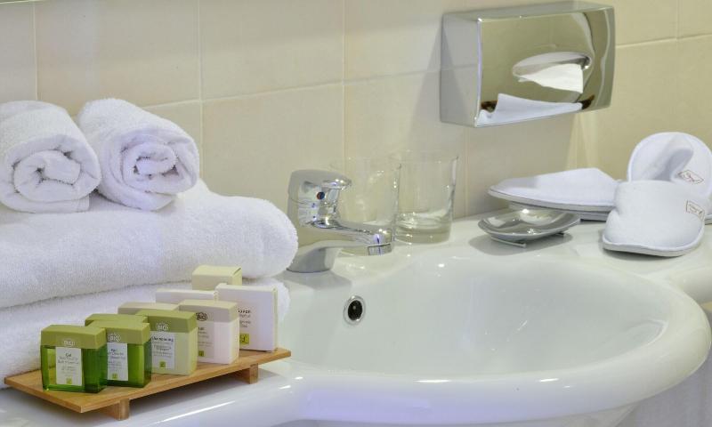 Hotel Liliana Diano Marina image