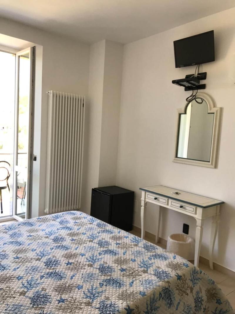 Sandra Villa Rooms image